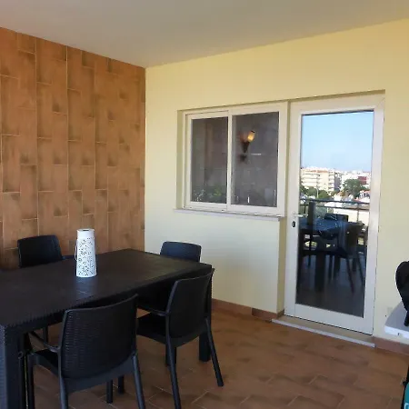 Lucas' House * Лагуш