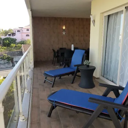 Lucas' House Апартаменты *